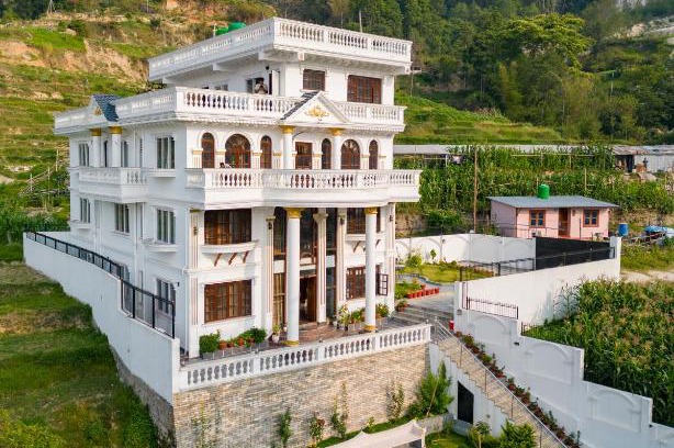 Kathmandu Villa | The White House Villa 8 bedroom with Swimming Pool