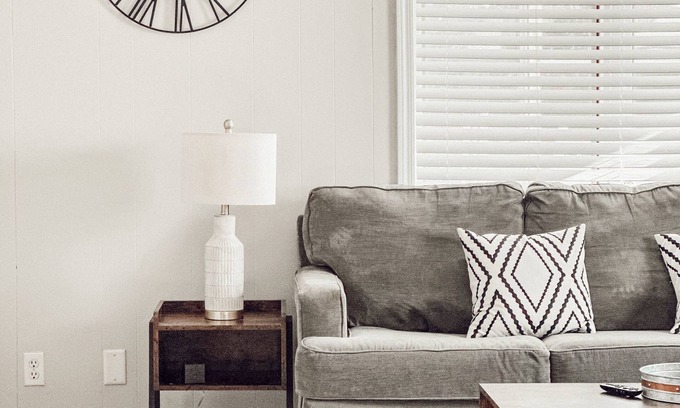 Champaign House | The Willis: 1bd-1bth-sleeps 4