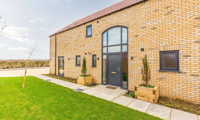 Dunholme House | The Willows, Ashlin Farm Barns