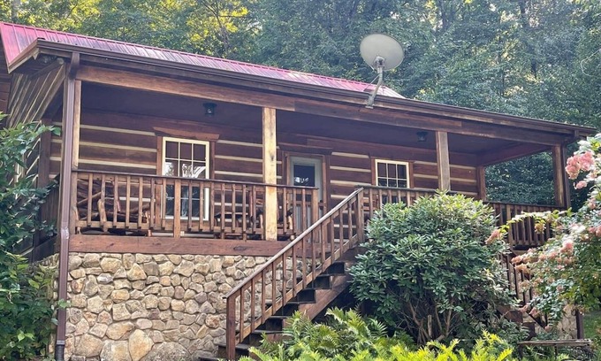 Joppa Cabin | The Wilson @ Lazy G