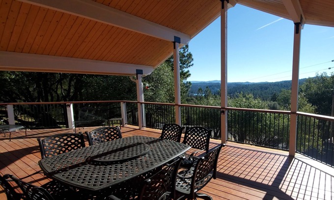 Groveland Cabin | The Woodsy Hideaway ~ Your Yosemite vacation starts here