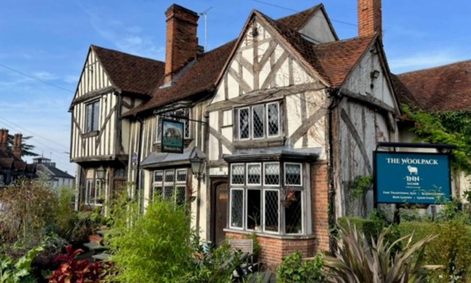 Coggeshall Hotel | The Woolpack Inn
