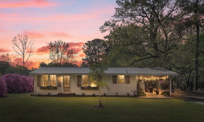 Bethera House | The Wrenn’s Nest - Quaint National Forest Getaway