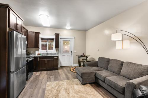 West Yellowstone Apartment | The Yellowstone Hideaway Unit C
