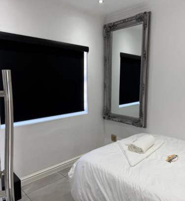 Port Elizabeth House | The Zebra Guesthouse