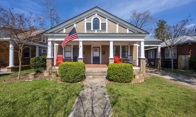 Columbia Apartment | The Zen Den | King Bed | Close to DT, USC & Zoo