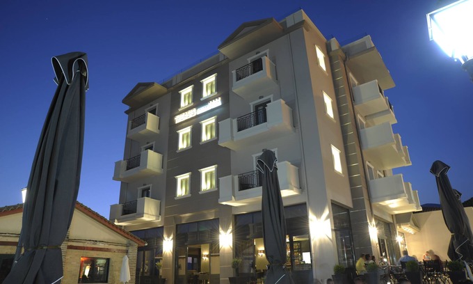 Paramythia Hotel | Theasis