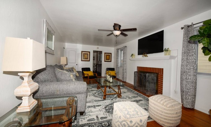 Dayton House | THELUXA HOME NEAR WRIGHT PAT, MIAMI VALLEY, UD, WRIGHT STATE UNIVERSITY, ETC.