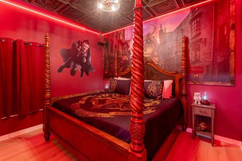 Highgate Park House | Thematic house w Game RoomPVT Pool and SPA