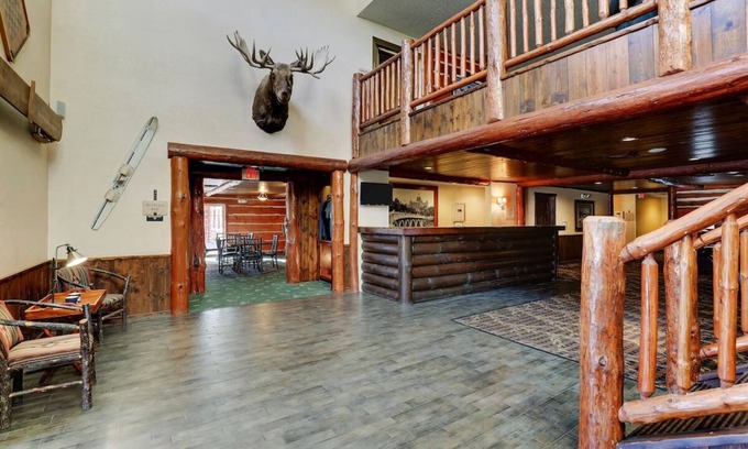 Johnston Hotel | Theme Suite w/Whirlpool Cottage, Living Room, Stoney Creek Johnston | 3 Units