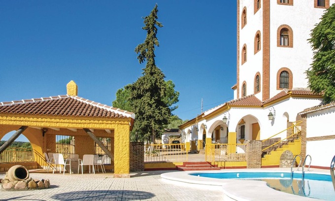 Hornachuelos House | This beautiful vacation home on the edge of the Natural Park "Sierra de Hornachuelos" is located in