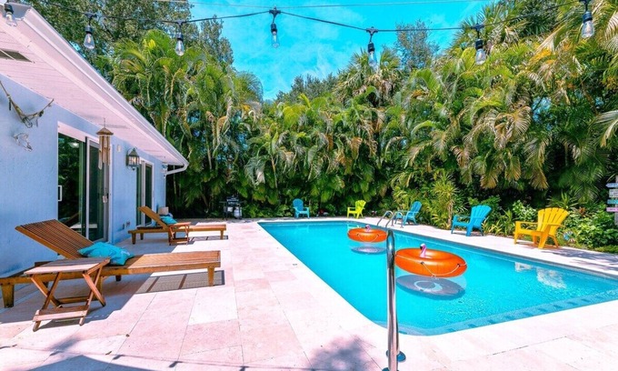 Old Orchid House | This house is a 3 bedroom(s), 2 bathrooms, located in Vero Beach, FL.