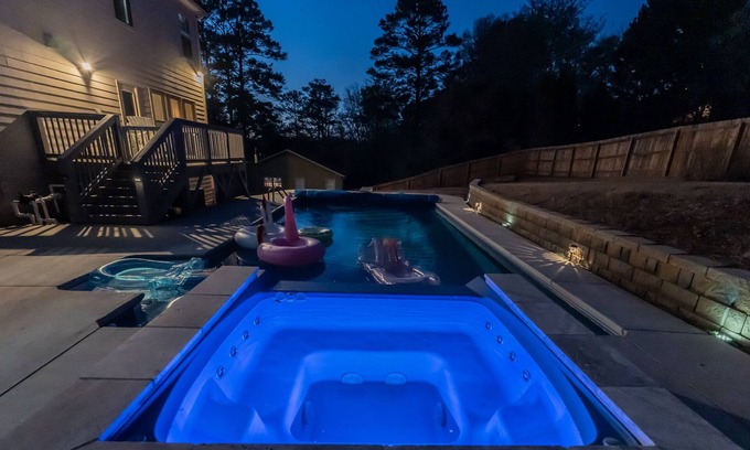 Addison Heights House | This house is a 4 bedroom(s), 3 bathrooms, located in Marietta, GA.