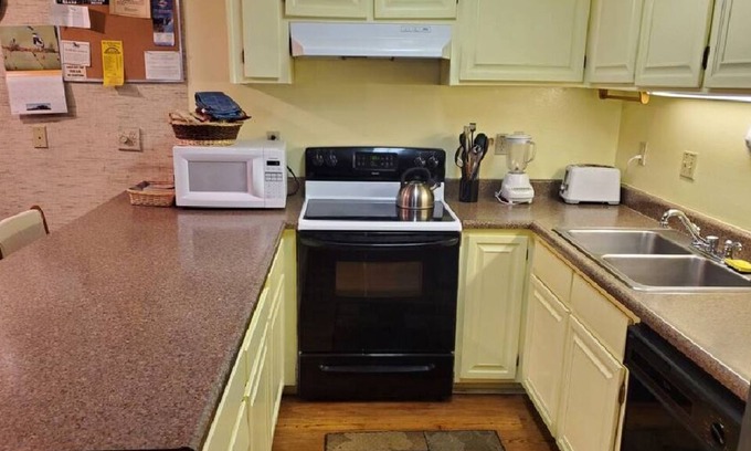 Mammoth Lakes Villa | This is the perfect location for your vacation.