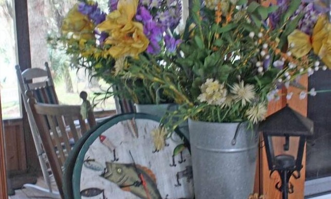 Georgetown House | This Island is no fantasy, MUST HAVE YOUR OWN BOAT Beautiful riverfront cabin