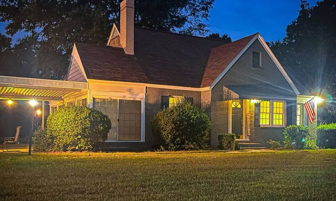 Bamberg County House | This quaint & charming home is located in the town of Denmark, South Carolina!