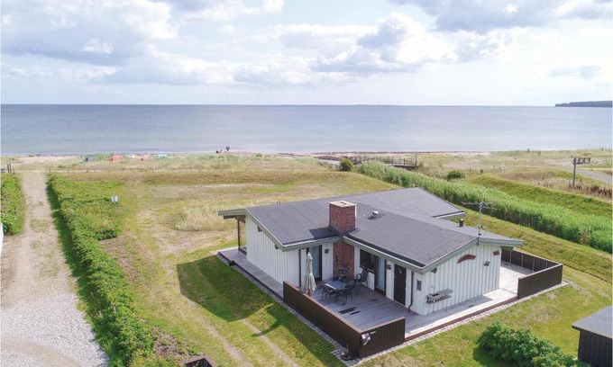 Juelsminde House | Three-Bedroom Holiday Home Juelsminde With Sea View 09