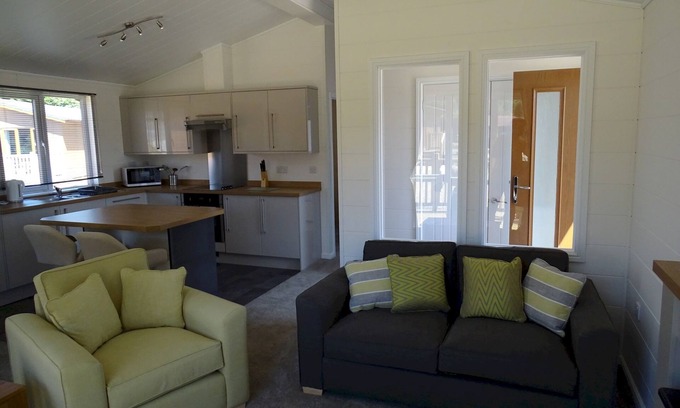 King's Lynn House | Three Bedroom Lodge 3