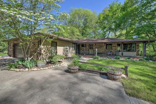 Three Oaks House | Three Oaks Escape