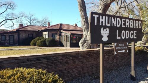 Chinle Hotel | Thunderbird Lodge