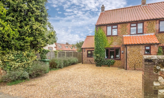 Holme Cottage | Tide Cottage, Holme-next-the-Sea, Norfolk