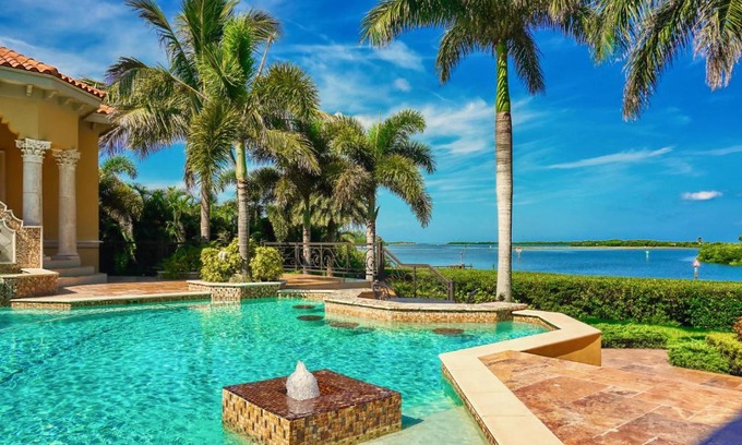Tierra Verde House | Tierra Verde St Petersburg Waterfront Mansion Estate 5BdRm