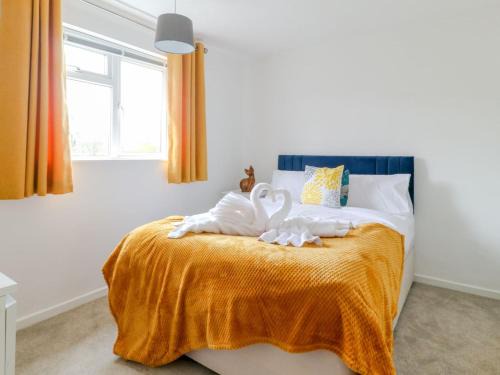 Stevenage Apartment | Tiger House Stevenage 5 Bed 4 Bath Group Bookings