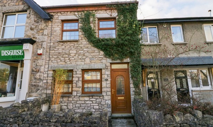 Arnside Cottage | TIME AND TIDE, romantic, character holiday cottage in Arnside