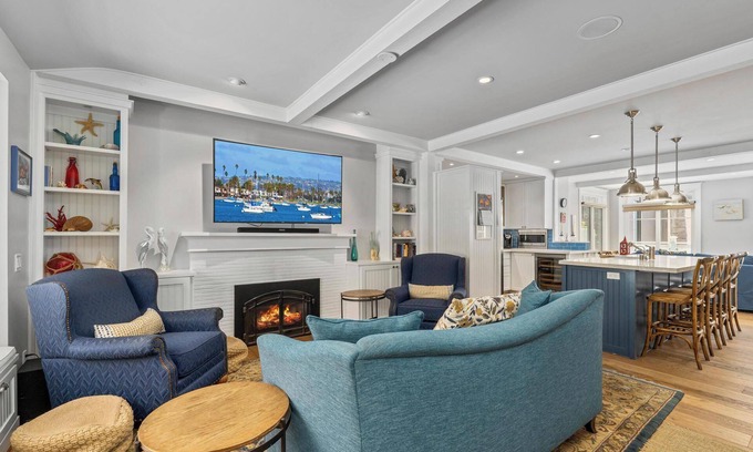 Carlsbad Village House | Timeless Carlsbad retreat with 2 bedrooms, AC and ocean view patio