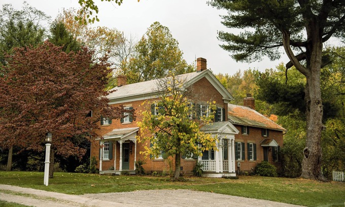 Dundee House | Timeless Winesburg Farmhouse w/Deck