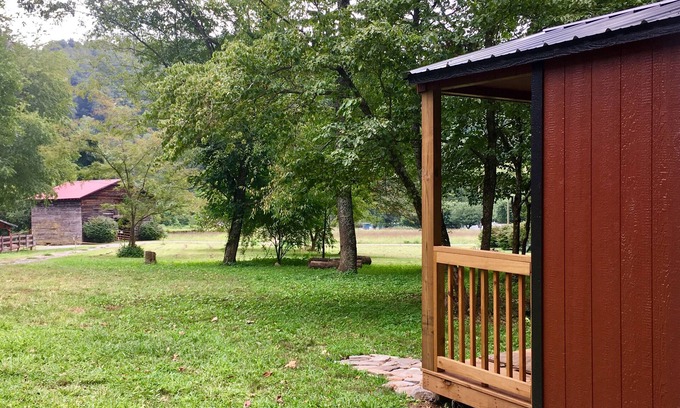 Sylva Cabin | Tiny cabin by the creek