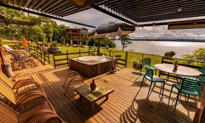 Lago Norte House | Tiny Container House a Beira Lago