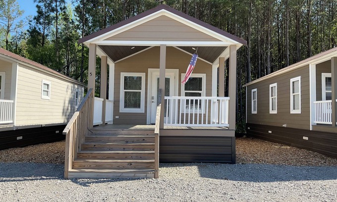 Pearl River House | Tiny Homes for Rent, minutes to the Casino, Golf Course & Water Park.