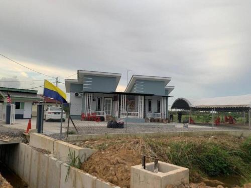 Kangar House | Tiny house by Cg Azizan & Milah