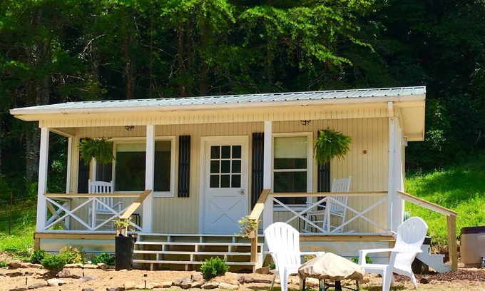 Clayton House | Tiny House in the Mountains- waterfall, jacuzzi and stunning farm views
