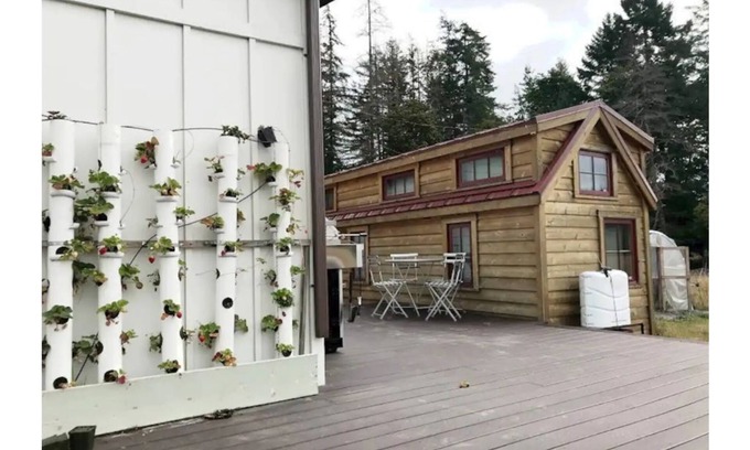 Shelton House | Tiny House Organic Farm Stay