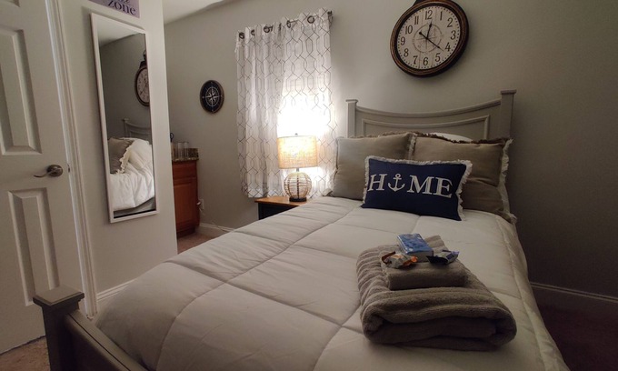 Middleburg Cottage | Tiny Lake House Oasis