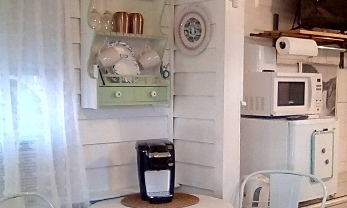 Cody Cabin | Tiny one room cabin