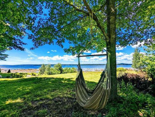 Trenton House | Tiny Trenton Beach House