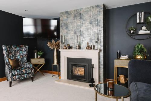 Hillhall House | Tobela House, Sleeps 10, Ultra Luxury