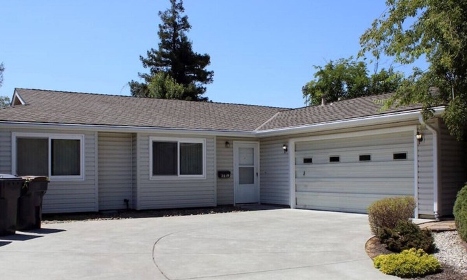 Covell Park House | Tomodachi House - The Perfect Getaway for All!