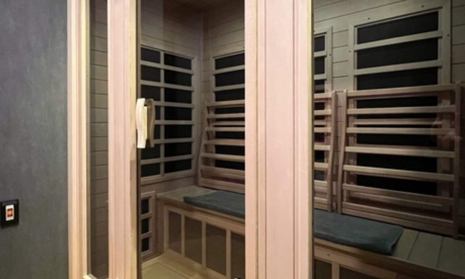 Matsue Shinjiko Onsen Hotel | Tomon Japanesestyle room with fully private sau/Matsue Shimane