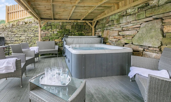 Rishworth Cottage | Top Barn