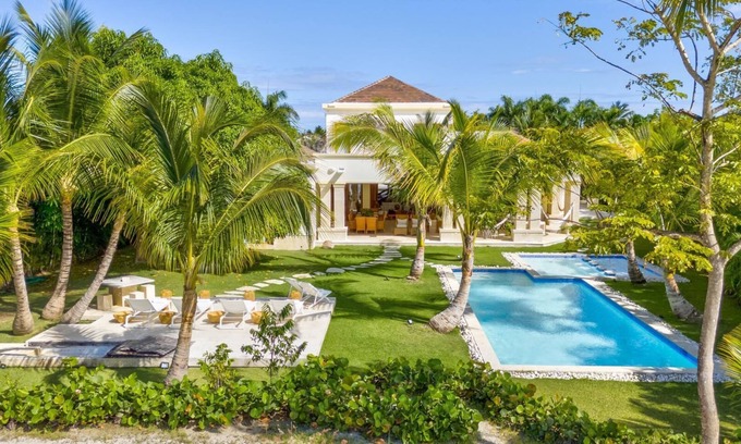 Punta Cana Villa | Tortuga C41 - Colonial-Style Villa with Golf View