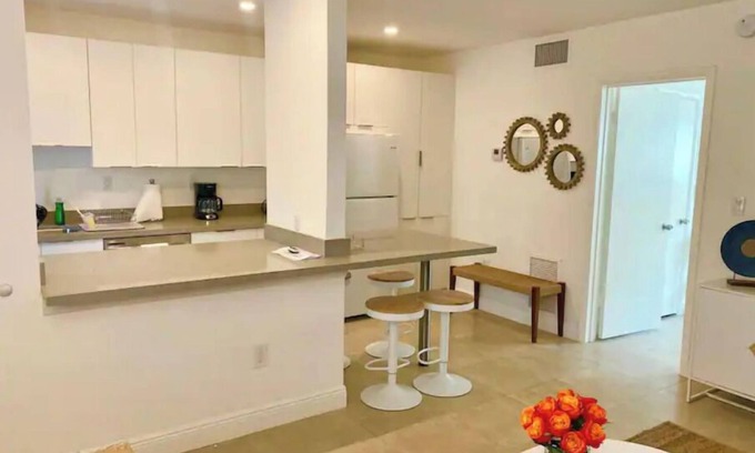 Key Biscayne Condo | Totally Updated unit 5 min from the beach😍 You’ll love it !