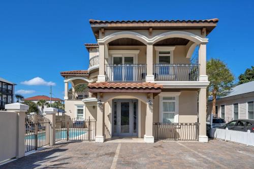 Frangista Beach House | Touched by the Sun