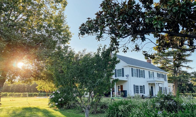 Walnut Grove House | Towne Estate & Vineyard on the Sacramento River