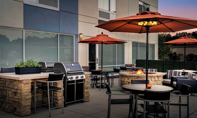Bairdford Hotel | TownePlace Suites by Marriott Pittsburgh Harmarville