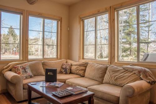 Ketchum House | Townhomes at River Run Unit E