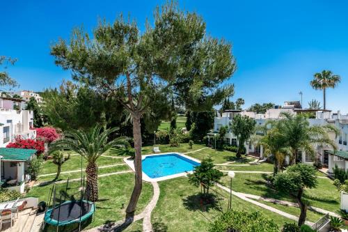 Nueva Andalucia Resort | Townhouse at Los Naranjos GC